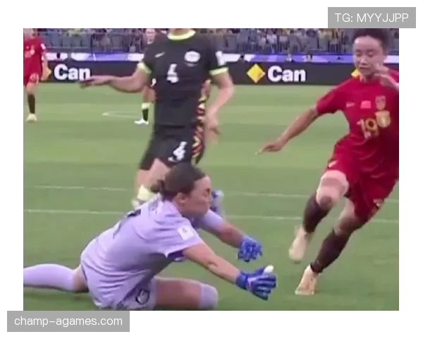 禁区外犯规是否判点球？规则明确：点球仅限禁区内犯规